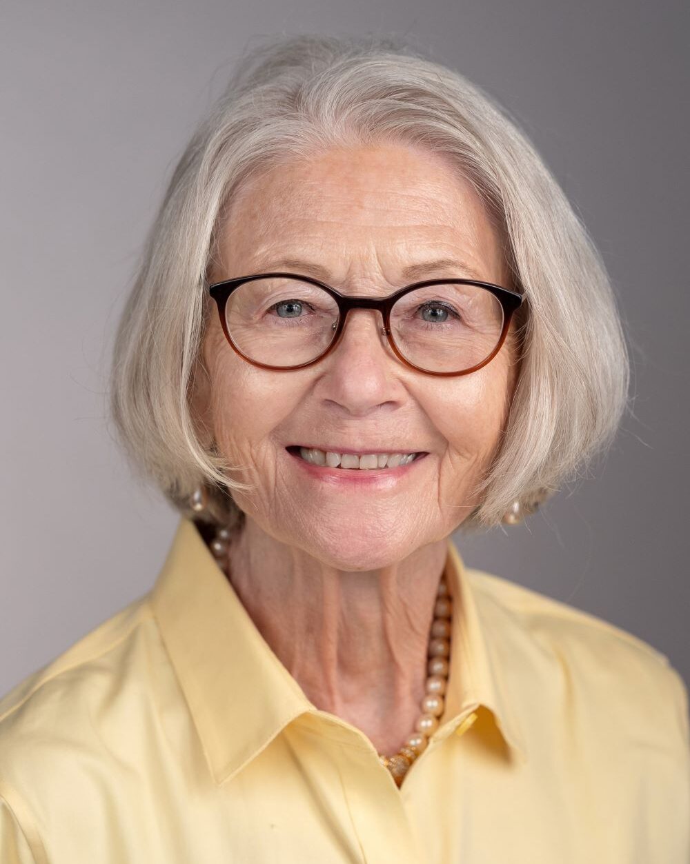 Linda Yohn Headshot Edited