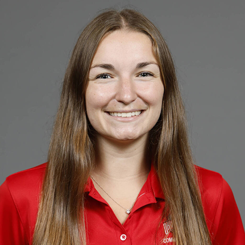 Maria Slovikovski Headshot
