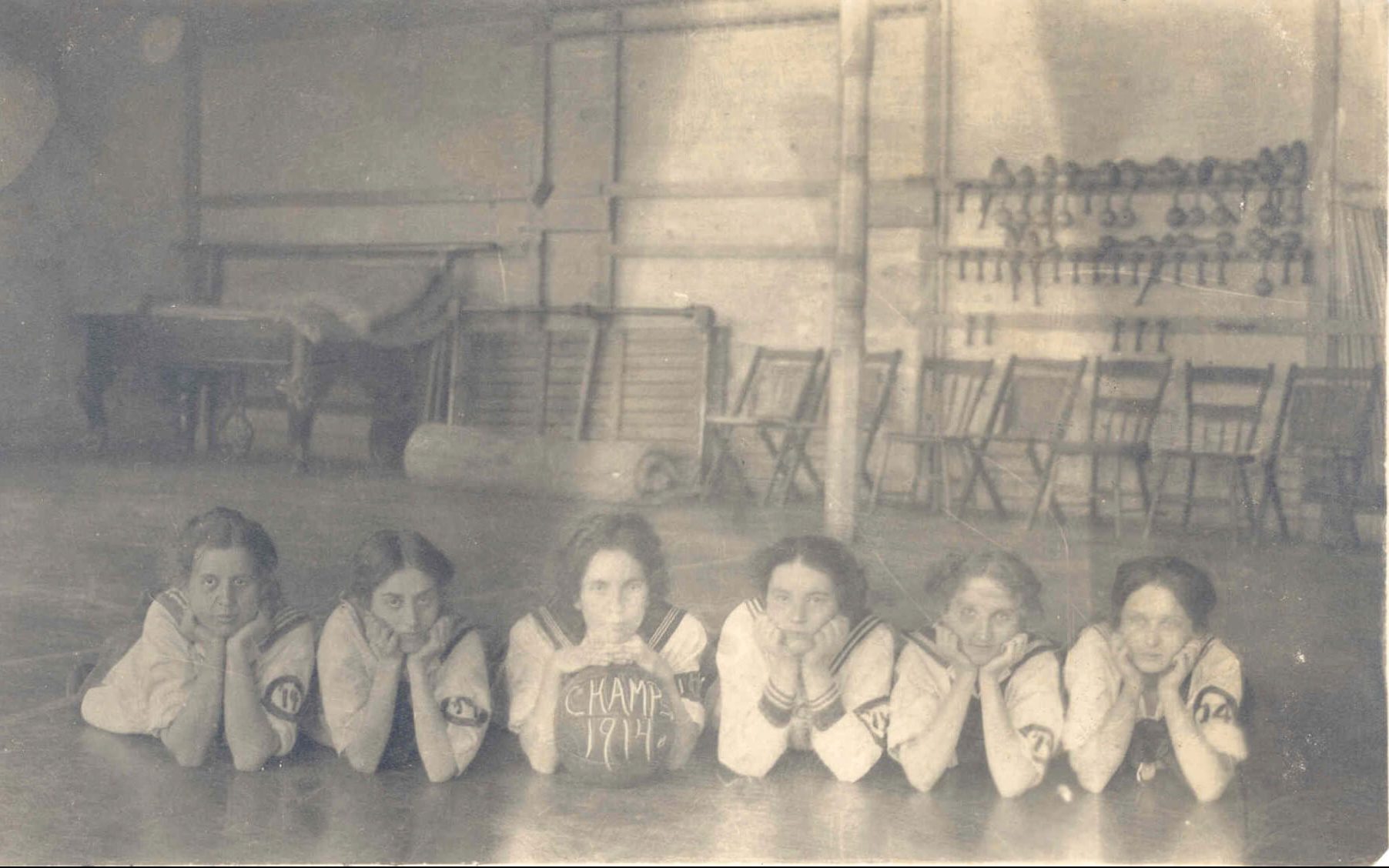 Womens Basketball Circa 1913