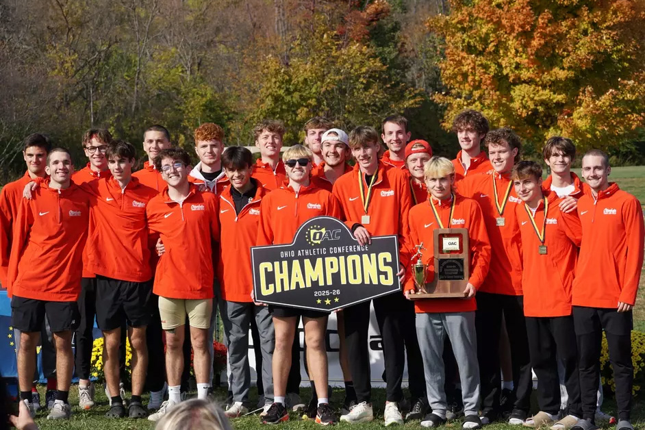 Otterbein cross country Team photo Otterbein cross country Team photo