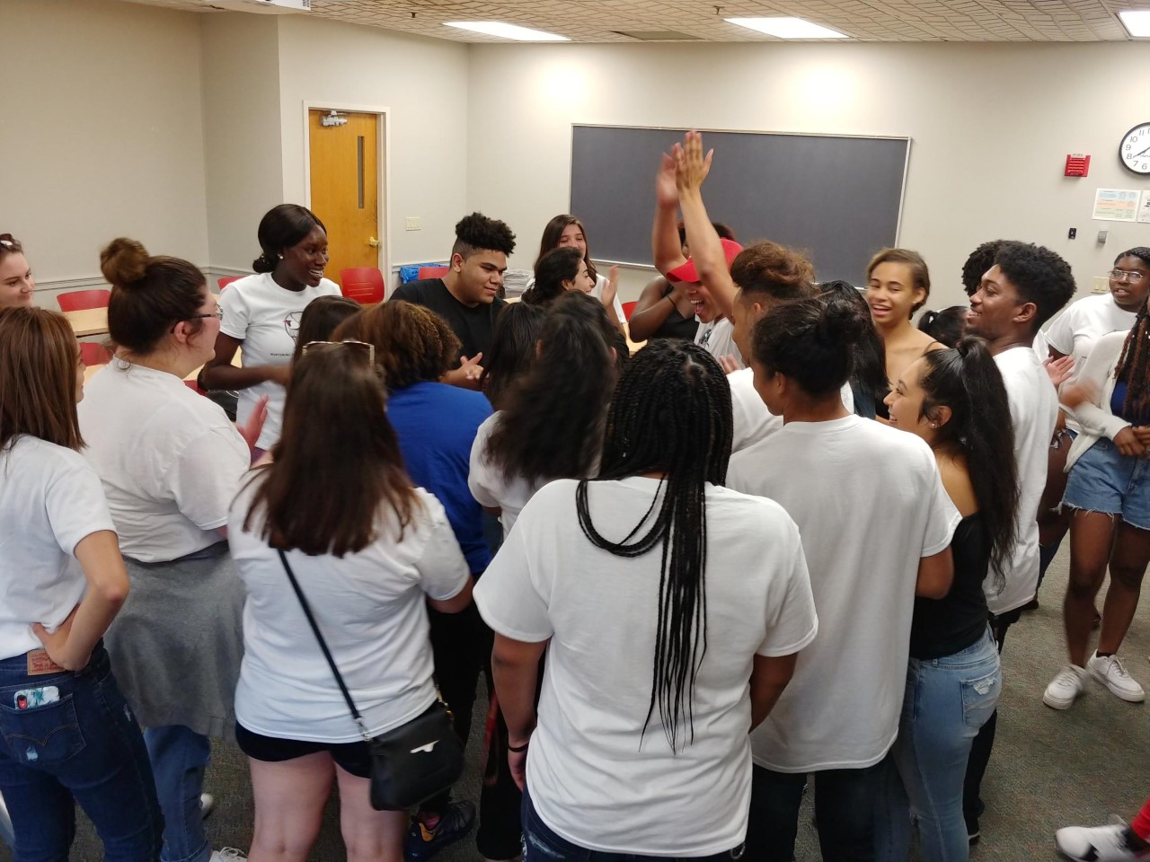 Otterbein NEST Program connects new students with peers, mentors and the institution Otterbein