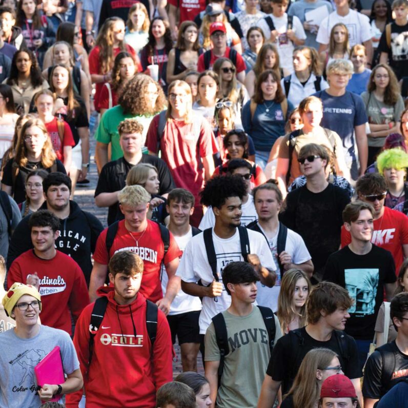 Studentswalking Downstreet